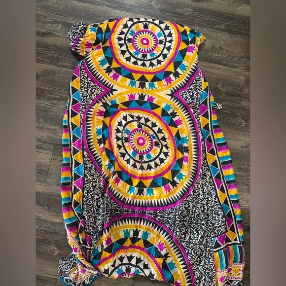 Multicolor Geometric Patterned Robe Small/Medium - Picture 6 of 6